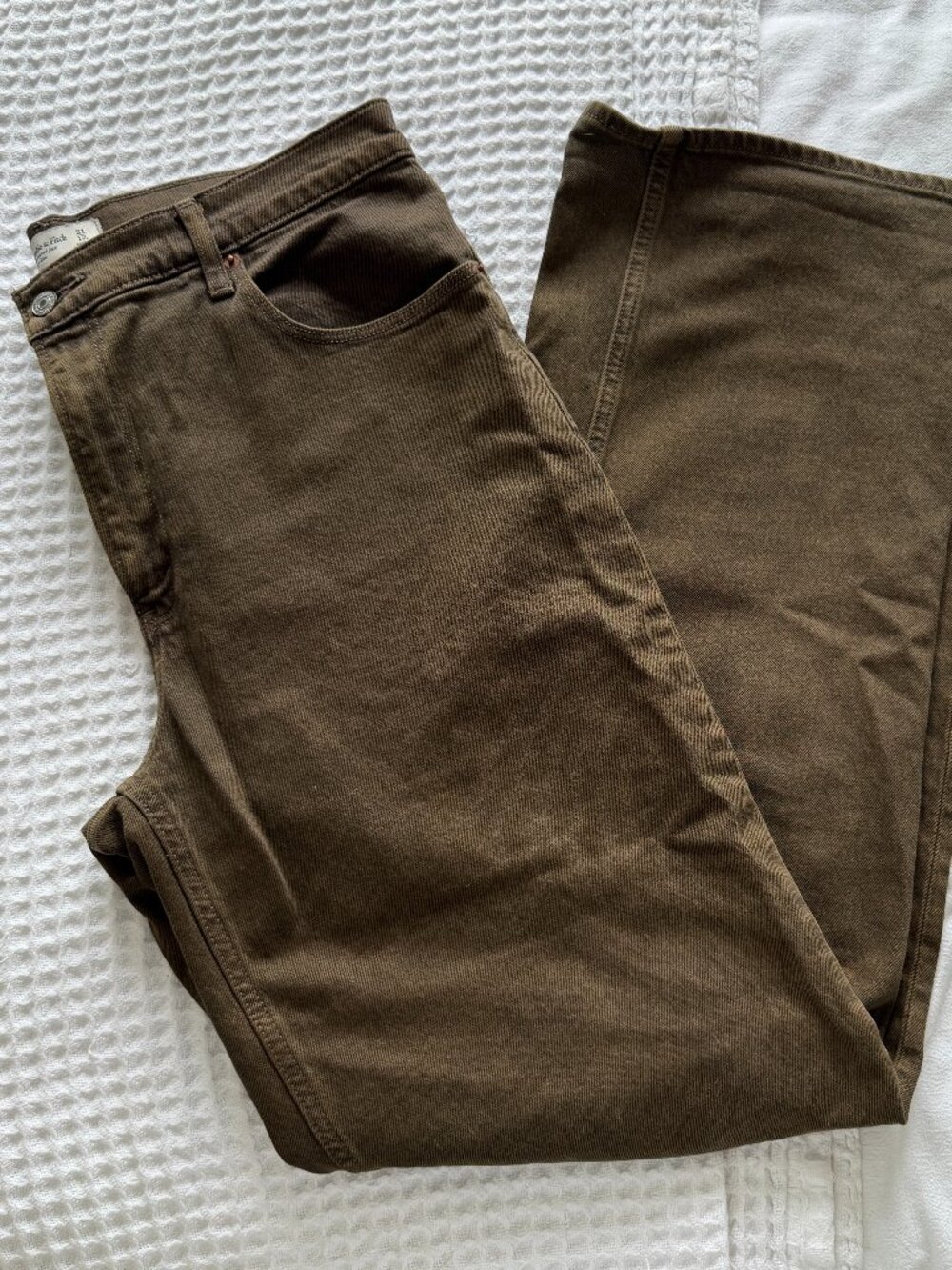 Abercrombie & Fitch High Rise 90s Relaxed Jean - Picture 5 of 7